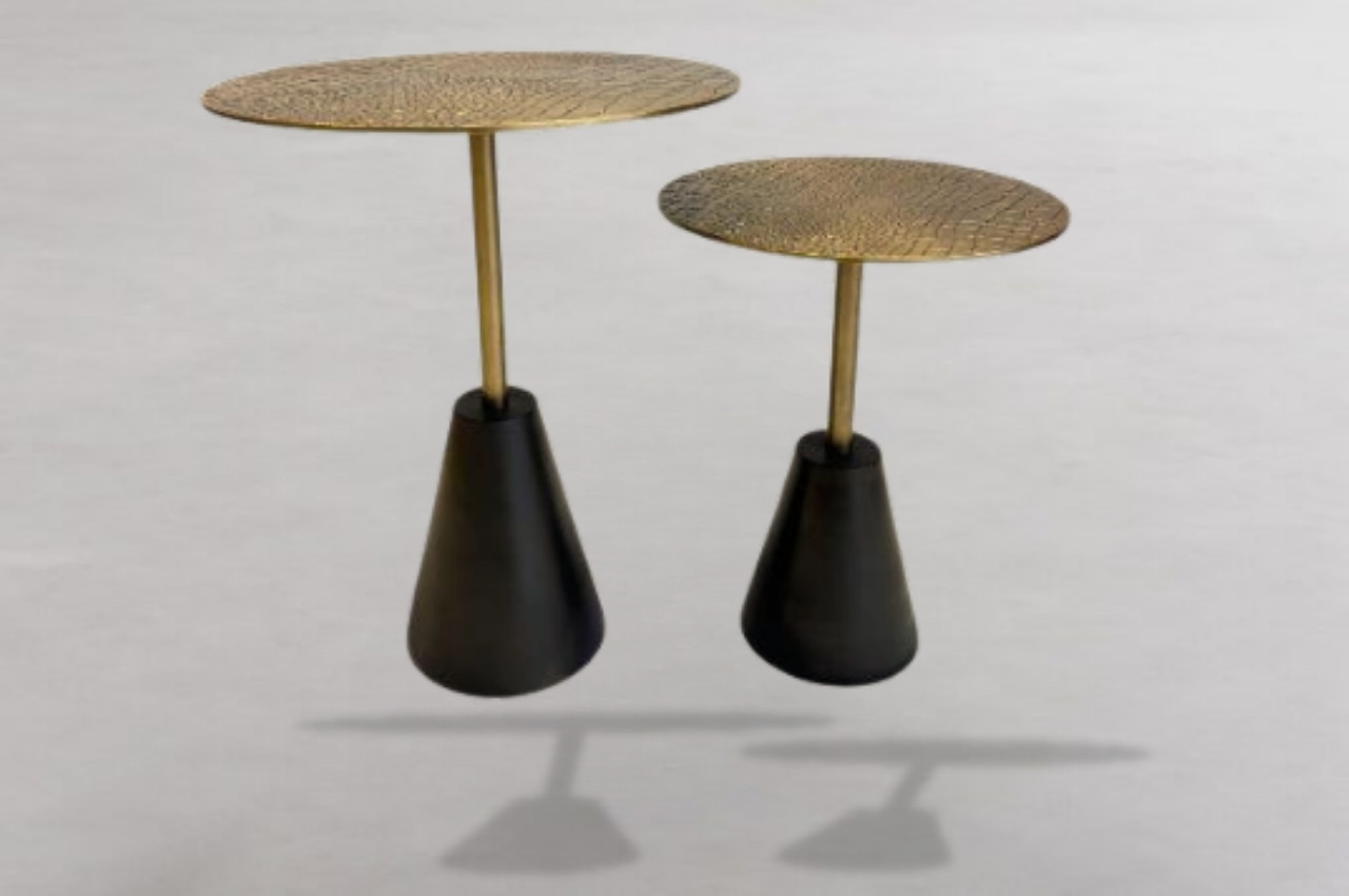 PEG TABLE BRASS TWINS