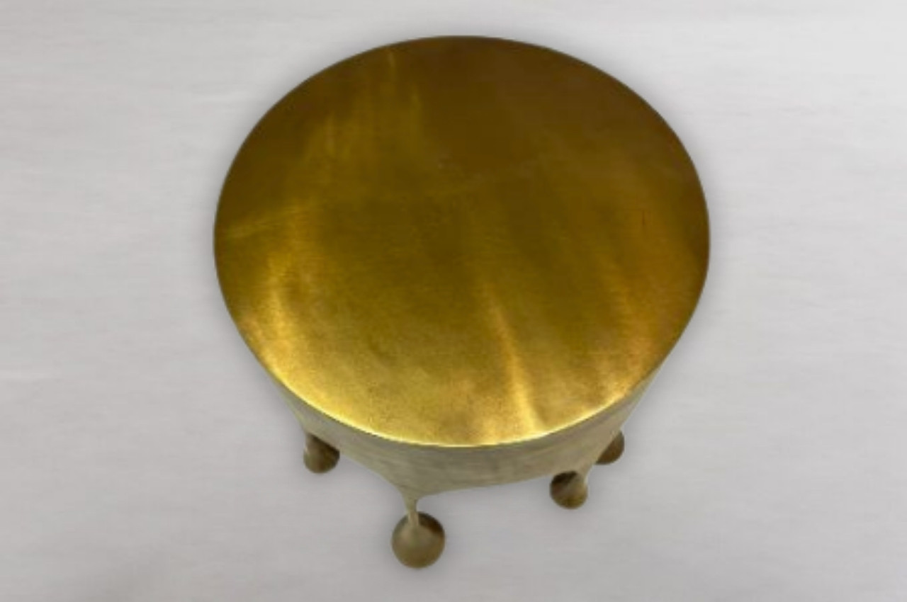 PEG TABLE MOLTEN MUSE